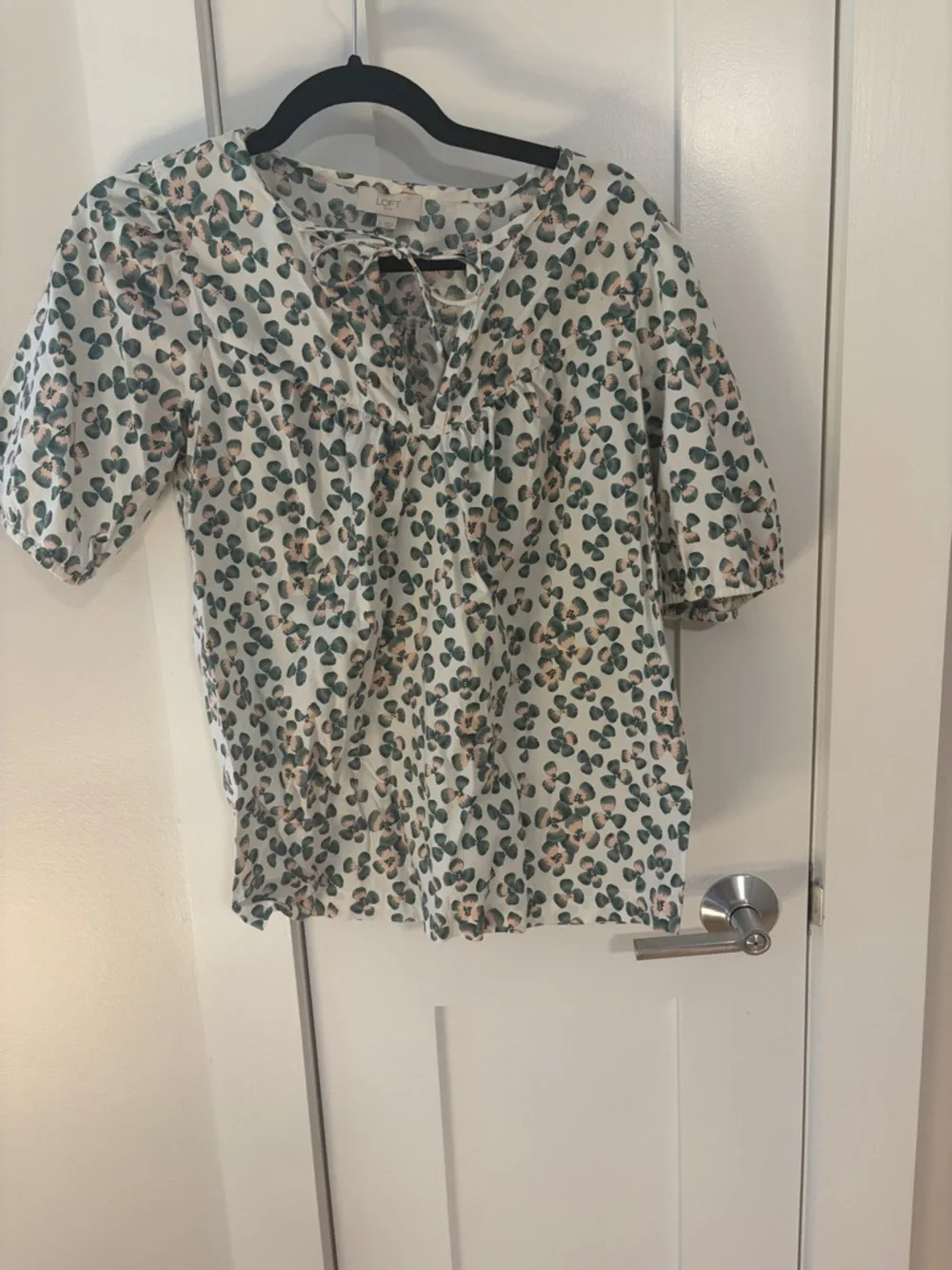 ⭐️LOFT Cream Blouse with Green and Tan Floral Print and Tie Neck
